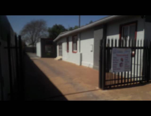 24.80M² OFFICE TO LET IN DALVIEW